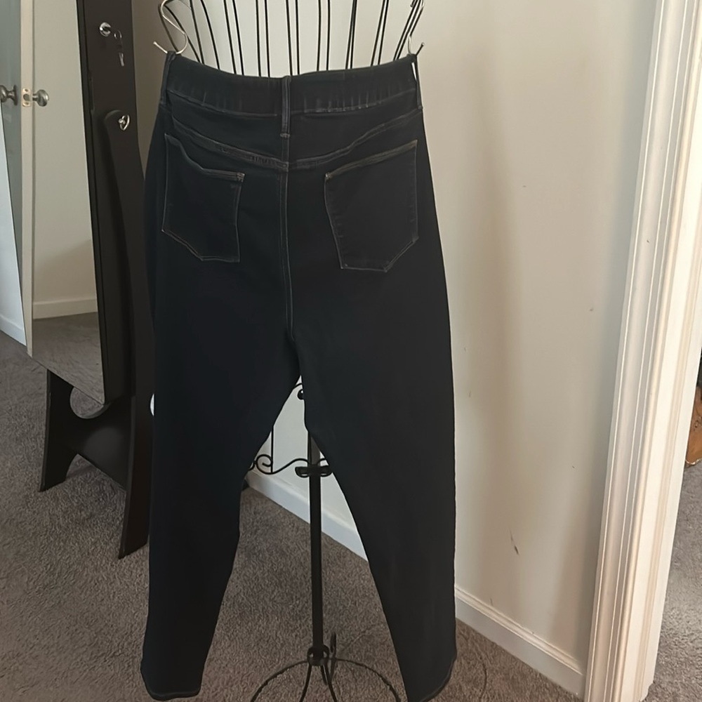 Women Chico’s Jeans in excellent condition
